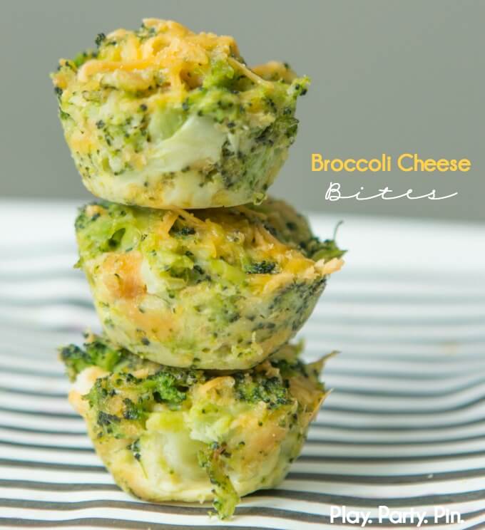 These broccoli cheese bites are great quick and easy appetizers, a great healthy option for a brunch or party from www.playpartypin.com 